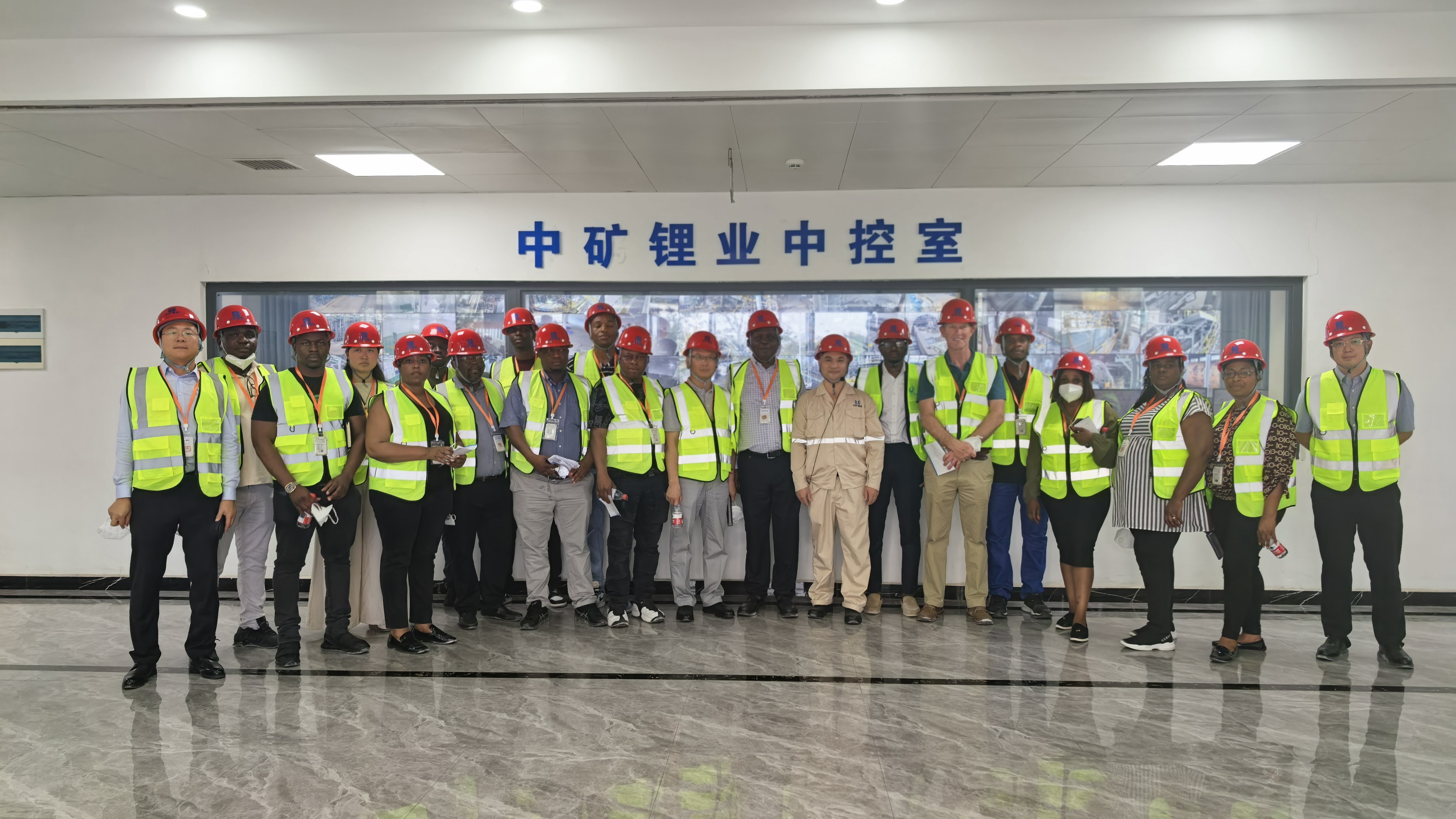 Sinomine Lithium Hosts Zimbabwean Government Delegation to Explore New Pathways for Cooperation Across the Lithium Battery Value Chain