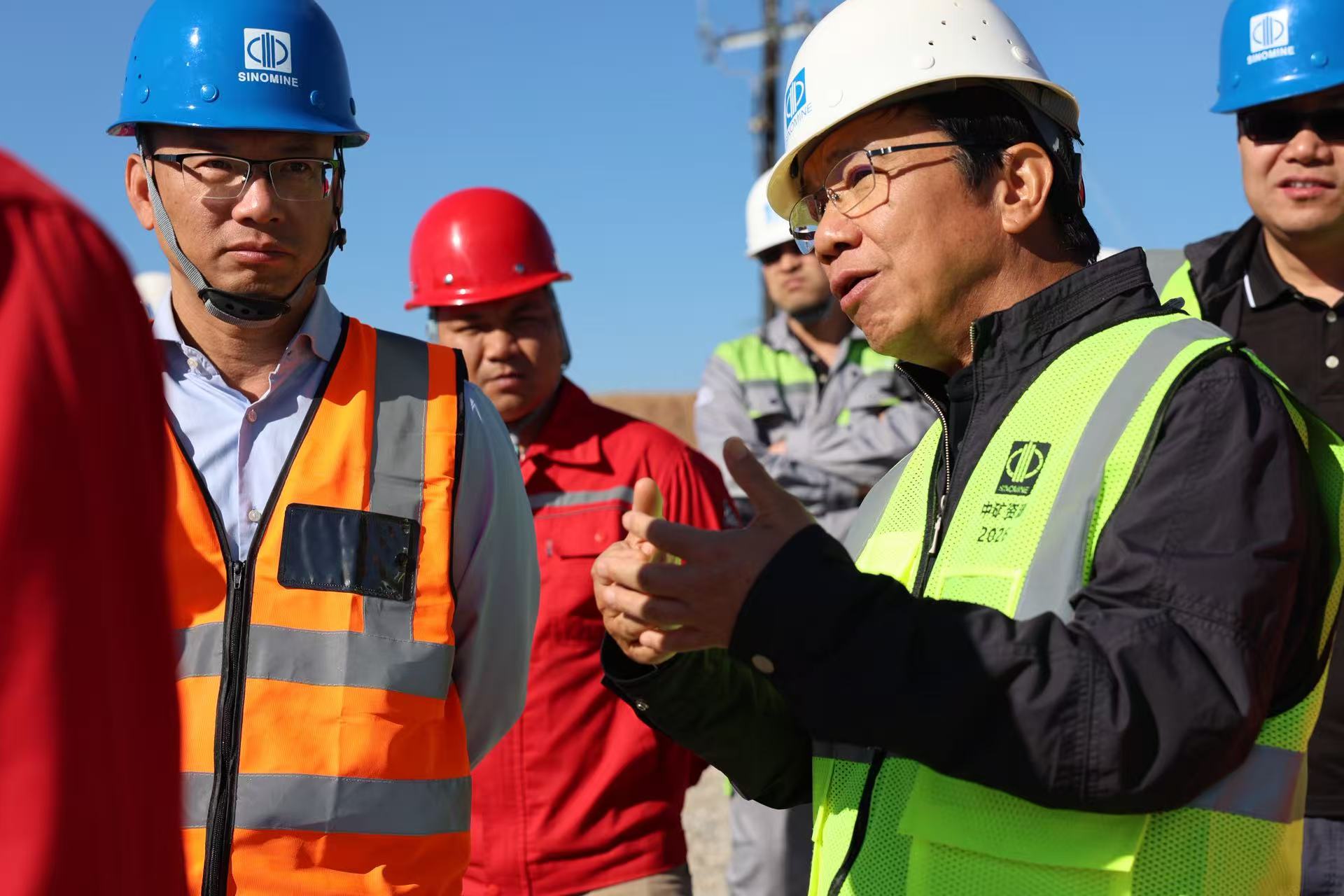 Sinomine Resource Group Chairman Wang Pingwei Visits Bikita Mining for Inspection and Guidance